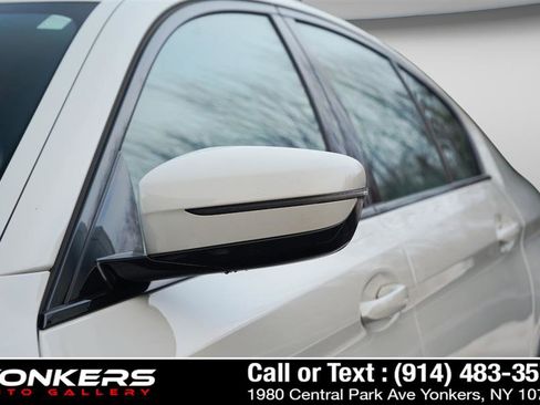 Used 2022 BMW 540i xDrive w/ M Sport Package image 51