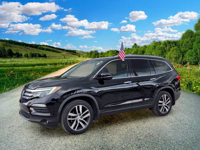Used 2017 Honda Pilot Touring image 2