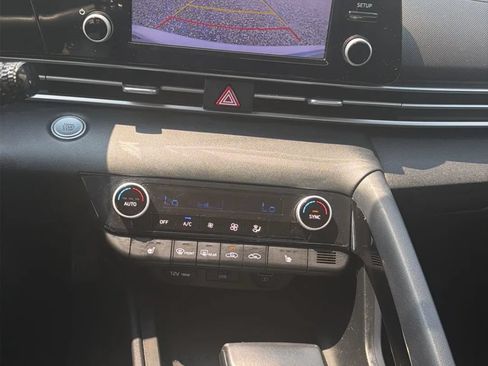 Used 2021 Hyundai Elantra SEL w/ Convenience Package FWD image 24