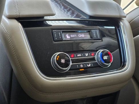 Used 2018 Lincoln Navigator L Select AWD/4WD image 19