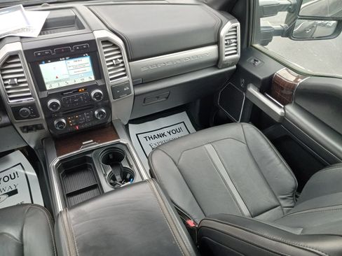 Used 2017 Ford F250 Platinum w/ Platinum Ultimate Package AWD/4WD image 16