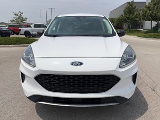 Used 2022 Ford Escape SE w/ Cold Weather Package AWD/4WD video 2