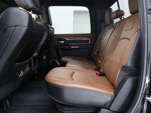 Used 2021 RAM 3500 Limited image 9