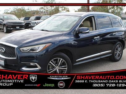 Used 2020 INFINITI QX60 Luxe w/ Essential Package