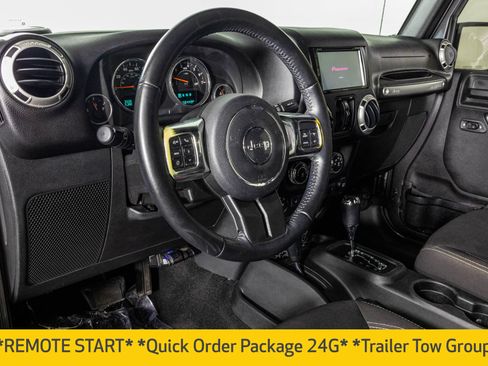 Used 2017 Jeep Wrangler Unlimited Sahara w/ Connectivity Group AWD/4WD image 5