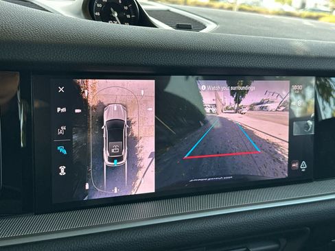 Certified 2025 Porsche Cayenne Coupe AWD/4WD image 23