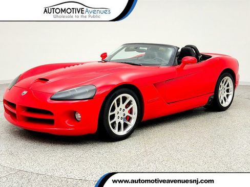 Used 2004 Dodge Viper SRT-10 RWD image 1