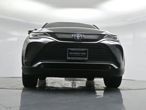 Used 2024 Toyota Venza Limited image 48