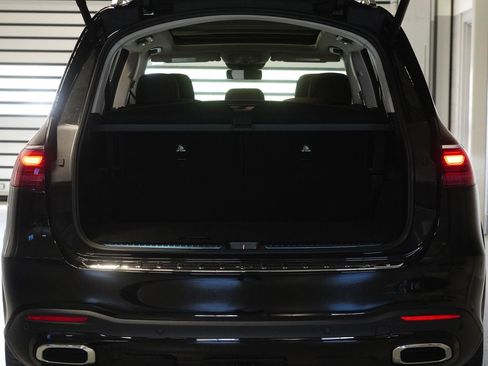 New 2026 Mercedes-Benz GLS 450 4MATIC image 34