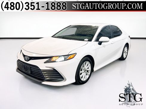 Used 2024 Toyota Camry LE FWD image 1