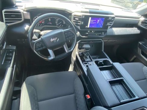 Used 2025 Toyota Tundra SR5 w/ SR5 Convenience Package AWD/4WD image 15