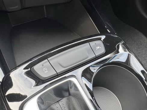 New 2025 Chevrolet Trax LT w/ Driver Confidence Package image 13