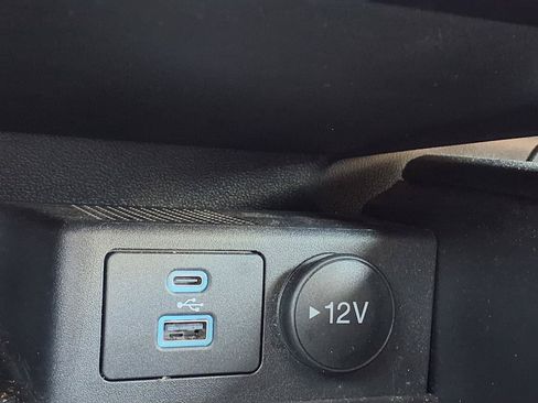 Used 2022 Ford Escape SE w/ SE Sport Appearance Package FWD image 10
