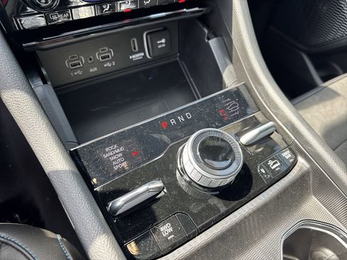 New 2025 Jeep Grand Cherokee Trailhawk w/ Luxury Tech Group III image 28