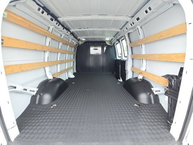 Used 2025 Chevrolet Express 2500 w/ Driver Convenience Package RWD image 11