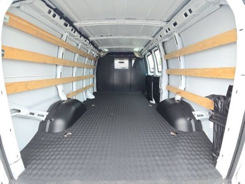 Used 2025 Chevrolet Express 2500 w/ Driver Convenience Package RWD image 11