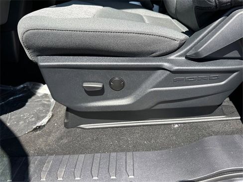 New 2025 Ford F350 XLT w/ FX4 Off-Road Package image 28