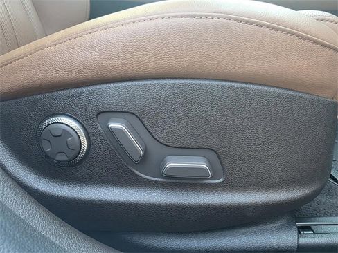 Used 2022 Genesis G80 2.5T w/ Prestige Package image 30