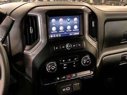 Used 2021 Chevrolet Silverado 1500 Custom Trail Boss AWD/4WD image 18