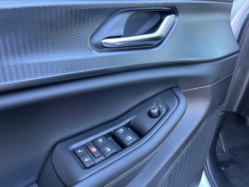 New 2025 Jeep Grand Cherokee L Altitude image 26