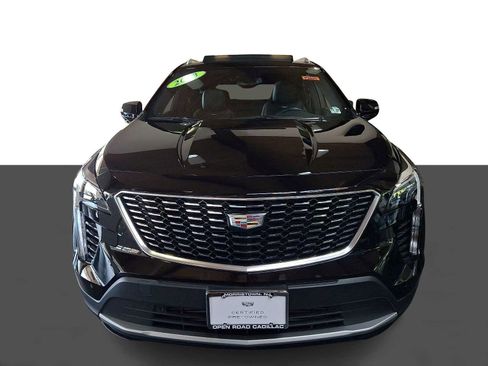 Certified 2023 Cadillac XT4 Premium Luxury AWD/4WD image 2