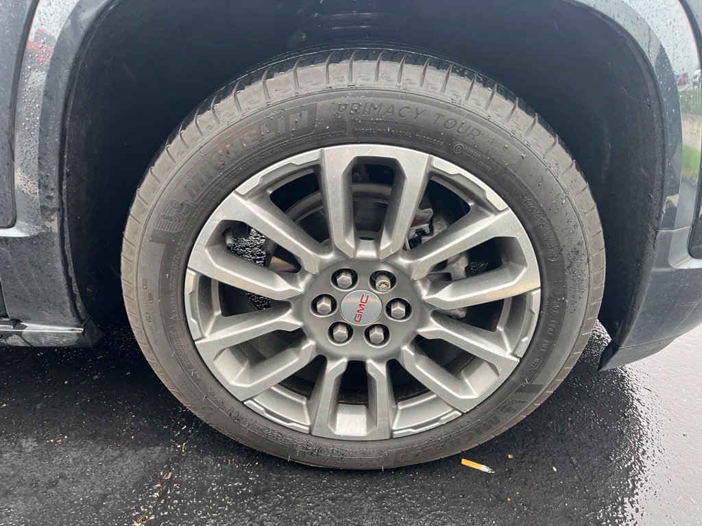 Used 2022 GMC Acadia Denali w/ GMC Pro Grade Package AWD/4WD image 12