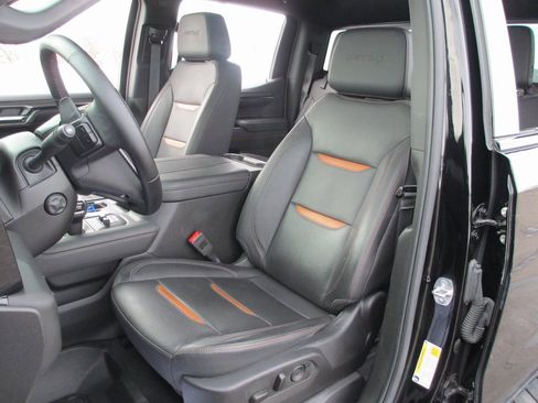 Certified 2024 GMC Sierra 1500 AT4 w/ Technology Package image 18