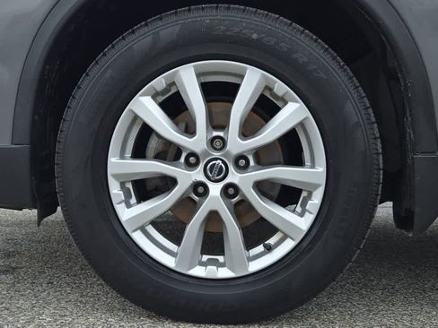 Used 2020 Nissan Rogue SV image 6