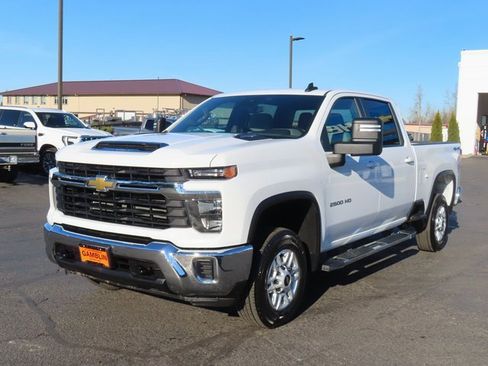 Certified 2024 Chevrolet Silverado 2500 LT image 3