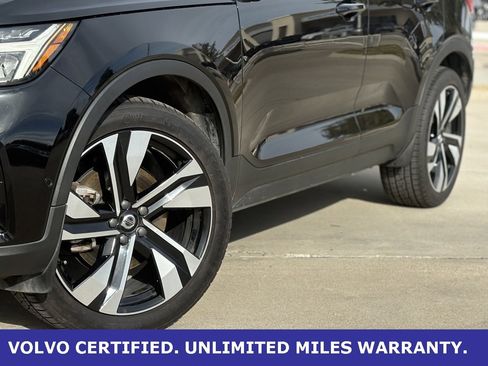 Certified 2023 Volvo XC40 B4 Plus w/ Protection Package Premier image 8