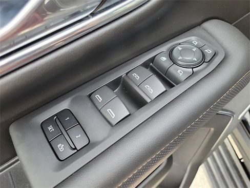 Used 2023 GMC Yukon AT4 image 20