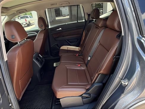 Used 2023 Volkswagen Atlas SE AWD/4WD image 24