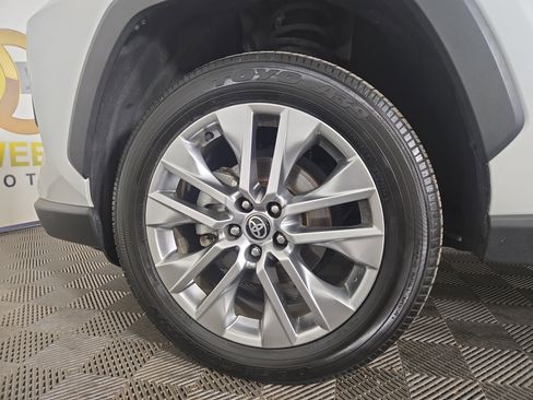 Used 2024 Toyota RAV4 XLE Premium FWD image 33