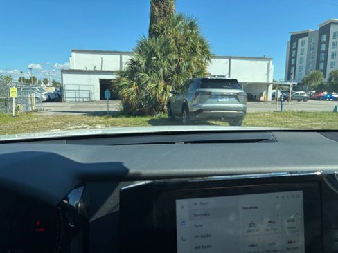 Used 2025 Toyota Camry LE image 18