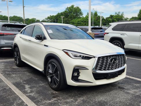 Certified 2023 INFINITI QX55 Essential AWD/4WD image 2