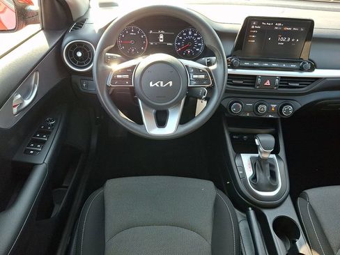 Used 2024 Kia Forte LXS FWD image 11