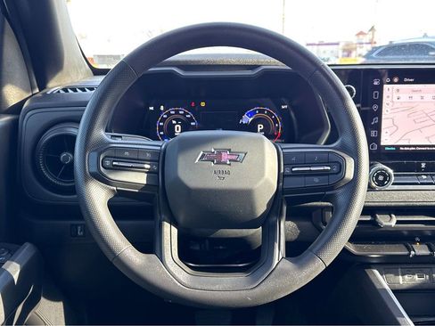 Used 2024 Chevrolet Colorado Trail Boss image 14