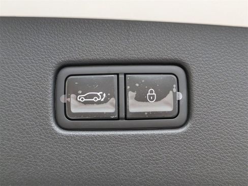 New 2025 Genesis GV70 2.5T w/ Sport Prestige Package image 15