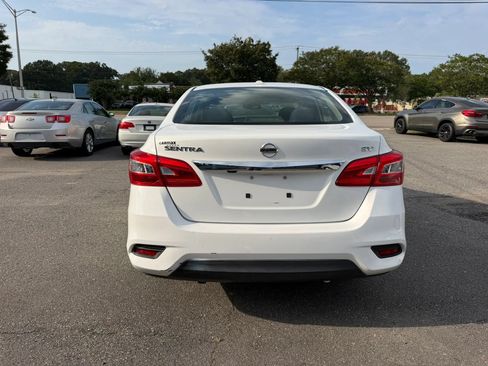 Used 2016 Nissan Sentra SV w/ Style Package FWD image 4