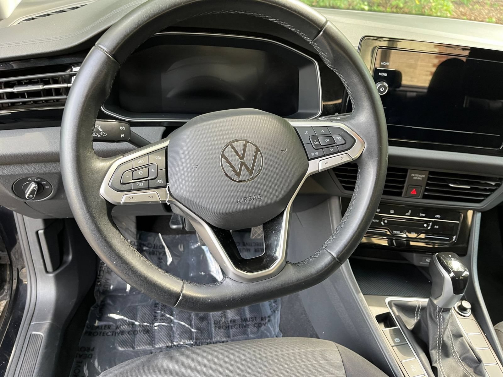 Used 2025 Volkswagen Jetta S FWD image 29