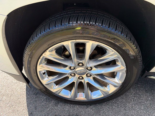 Used 2020 Cadillac Escalade Luxury AWD/4WD image 29