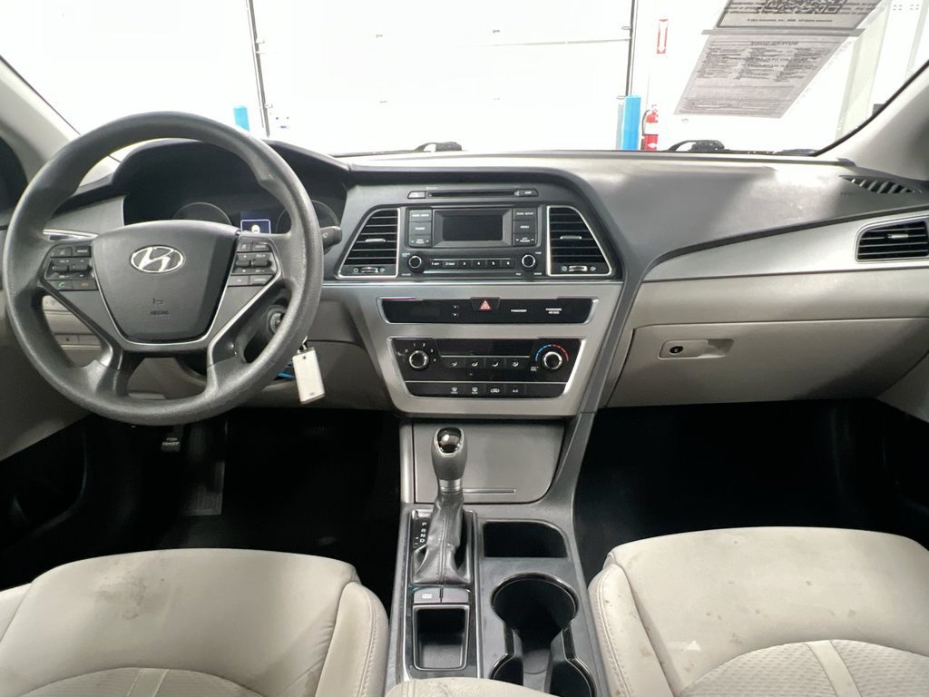 Used 2015 Hyundai Sonata SE FWD image 10