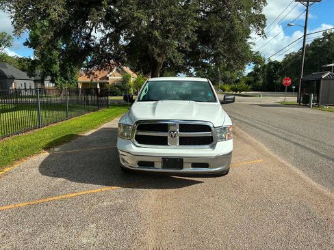 Used 2014 RAM 1500 Classic SLT RWD image 5