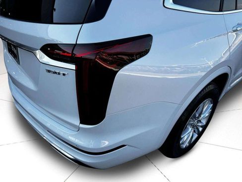 Used 2024 Cadillac XT6 Luxury w/ LPO, Floor Liner Package image 14