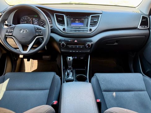 Used 2017 Hyundai Tucson SE image 14