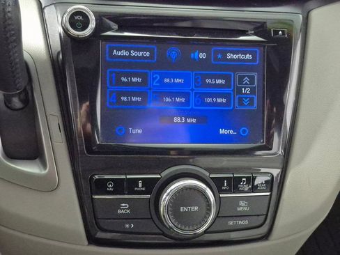 Used 2016 Honda Odyssey Touring Elite image 18