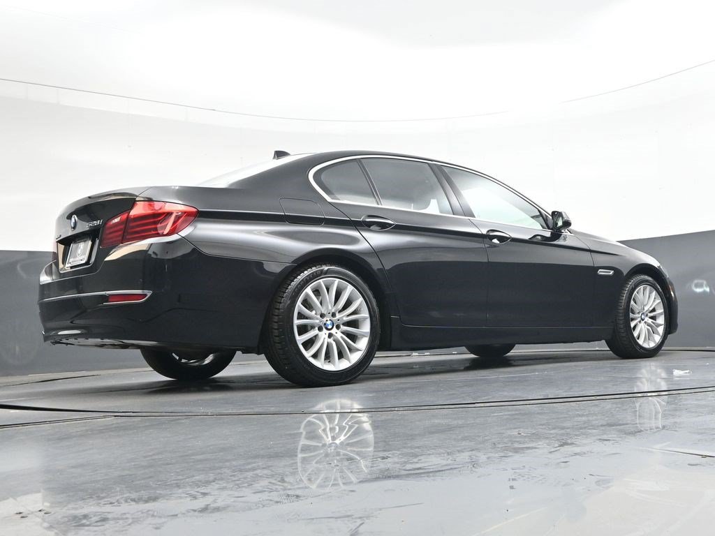 Used 2014 BMW 528i xDrive Sedan AWD/4WD image 28