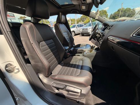 Used 2018 Volkswagen Jetta GLI FWD image 14