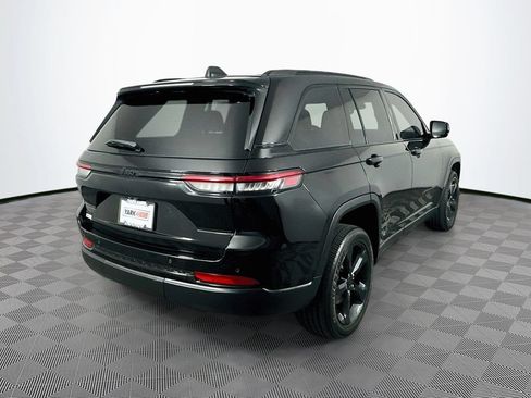 Certified 2023 Jeep Grand Cherokee Altitude AWD/4WD image 12