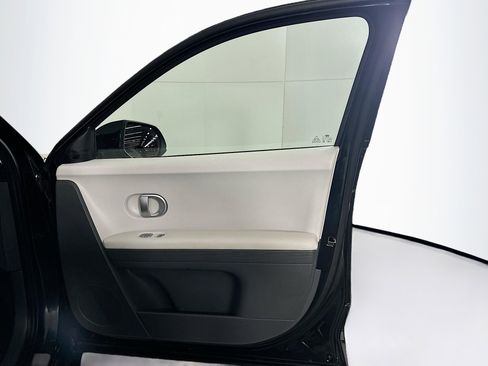 Used 2024 Hyundai Ioniq 5 SEL image 32